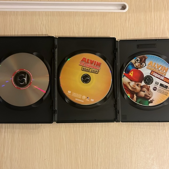 Alvin and the chipmunks DVDs - Picture 5 of 8